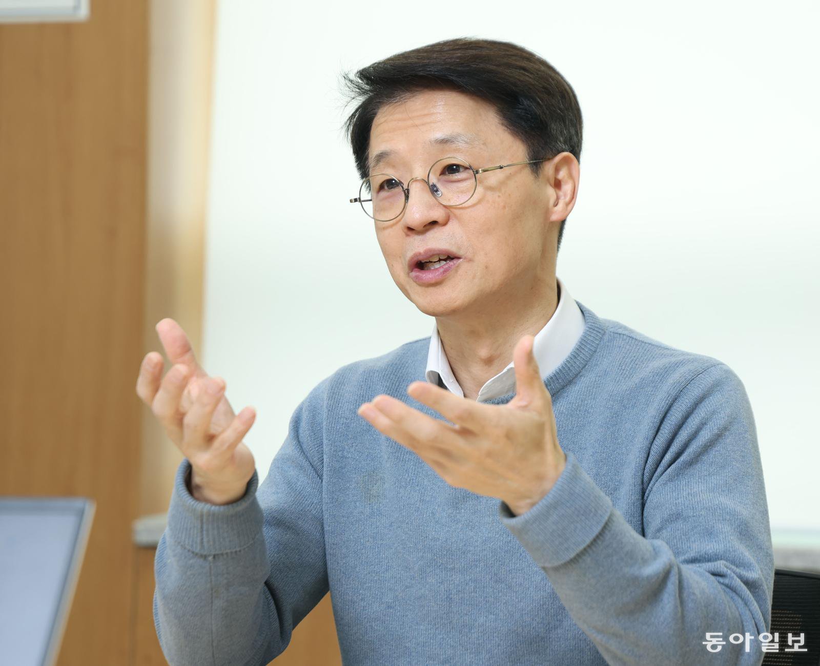Dong-A Ilbo interview